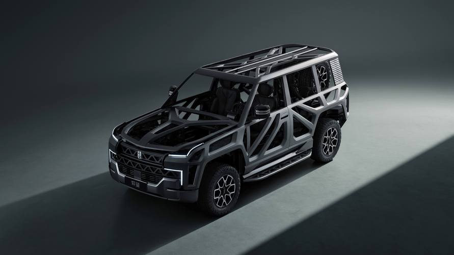 广州207仰望U8硬派越野的科技魅力，国能汽车对传统燃油车市场的冲击